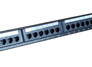 Patchera Cat.6, 24 Puertos UTP 1U para rack. INNOVA PPCat6/24.